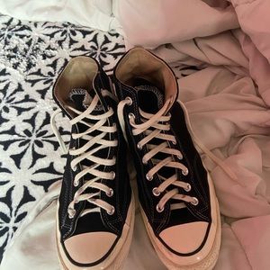 Black chuck Taylor Converse